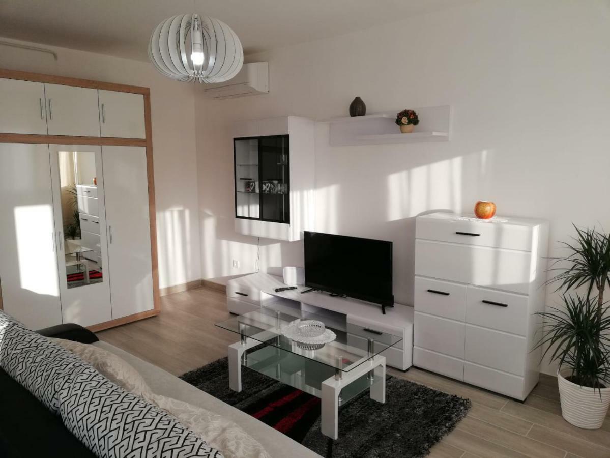 Apartment White Pula Exteriér fotografie